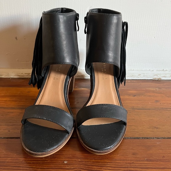 Very Volatile black boho fringe heel. Size 8.5 Excellent used condition. - Picture 3 of 7